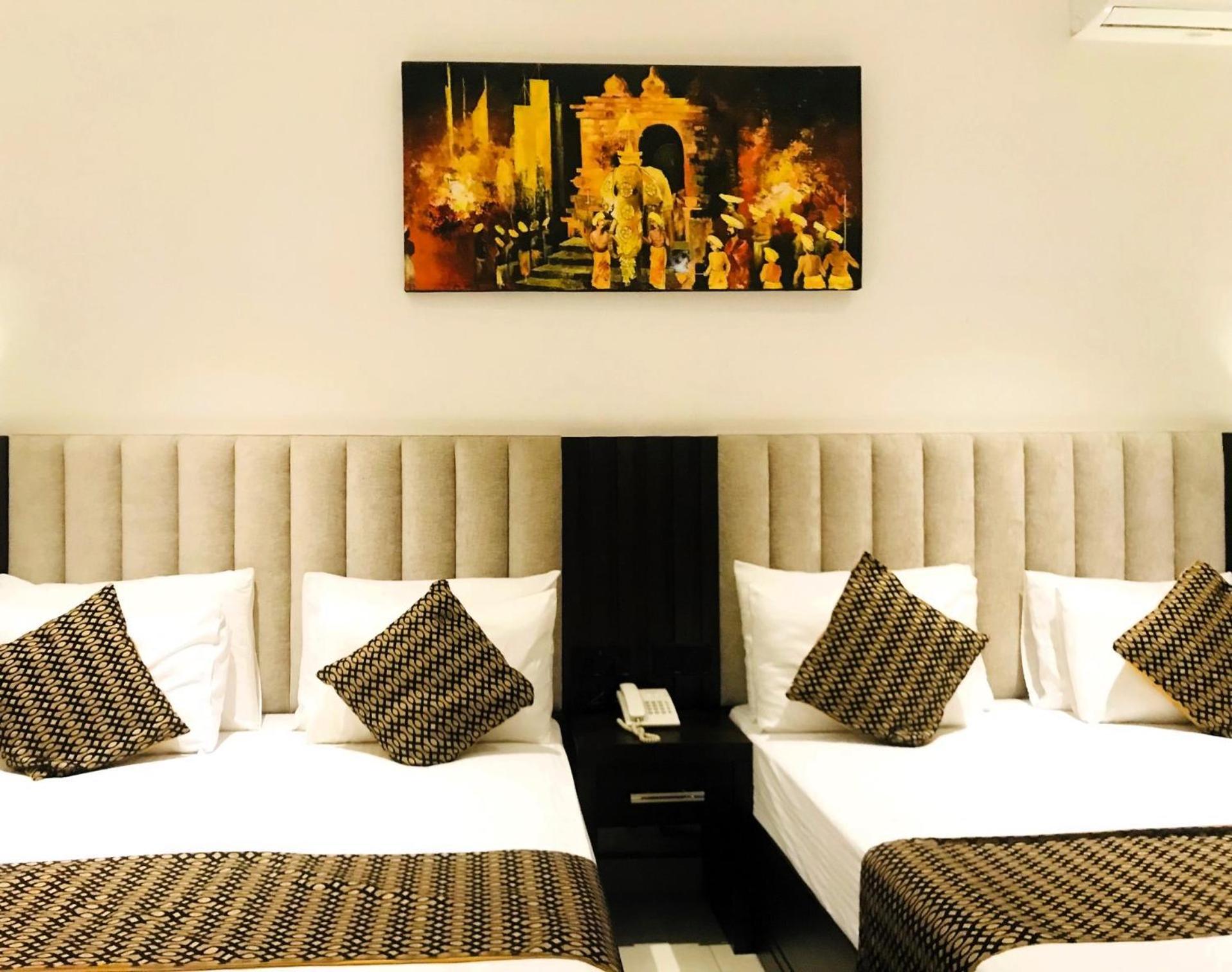 Hotel Bamiyan 캔디 외부 사진