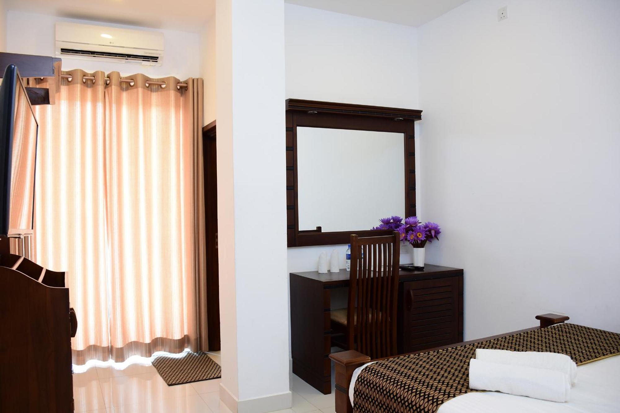 Hotel Bamiyan 캔디 외부 사진